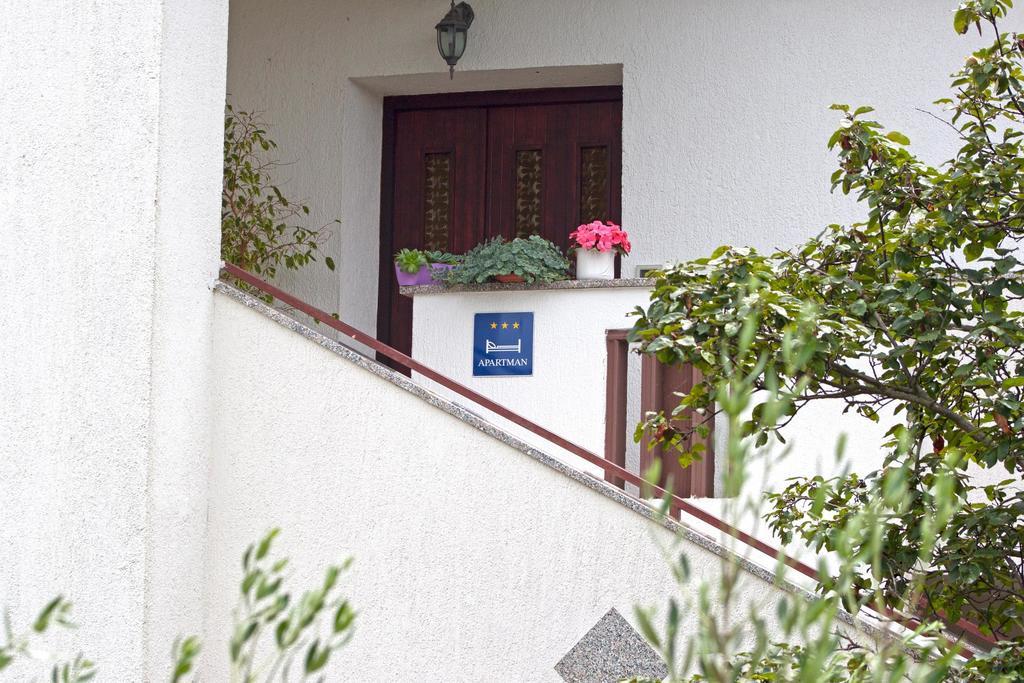 Apartman Orbanići Екстериор снимка